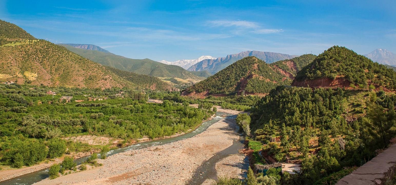 Morocco: Kingdom Between Sea and Desert - A Personal Journey
